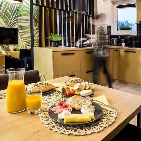 W&K - Gold Suite - Parking W Garazu, Faktura Vat, 5 Min Od Dworca Apartamento