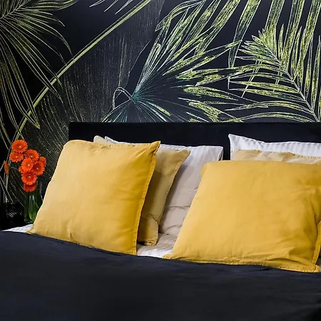 W&k - Gold - Klimatyzacja, Parking W Garażu, Faktura Vat, 5 Min Od Dworca * Koszalin