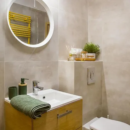 Apartament W&k - Gold - Klimatyzacja, Parking W Garażu, Faktura Vat, 5 Min Od Dworca Koszalin