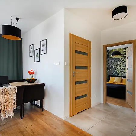 Apartamento W&K - Gold Suite - Parking W Garazu, Faktura Vat, 5 Min Od Dworca Koszalin
