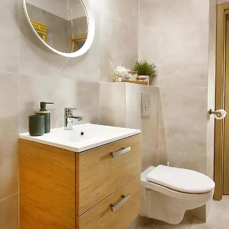 Apartament W&k - Gold - Klimatyzacja, Parking W Garażu, Faktura Vat, 5 Min Od Dworca