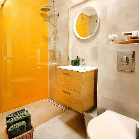Apartamento W&K - Gold Suite - Parking W Garazu, Faktura Vat, 5 Min Od Dworca