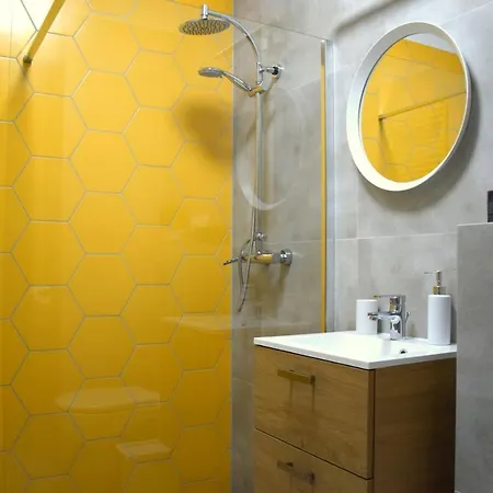 W&K - Gold Suite - Parking W Garazu, Faktura Vat, 5 Min Od Dworca Apartamento *