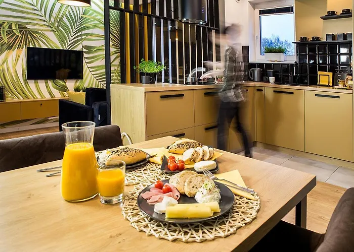 W&k - Gold - Klimatyzacja, Parking W Garazu, Faktura Vat, 5 Min Od Dworca Appartement