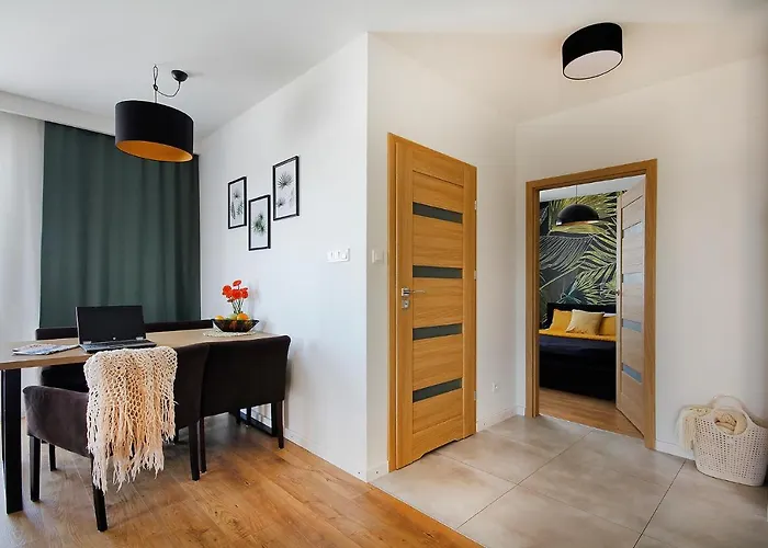 Appartement W&k - Gold - Klimatyzacja, Parking W Garazu, Faktura Vat, 5 Min Od Dworca Koszalin