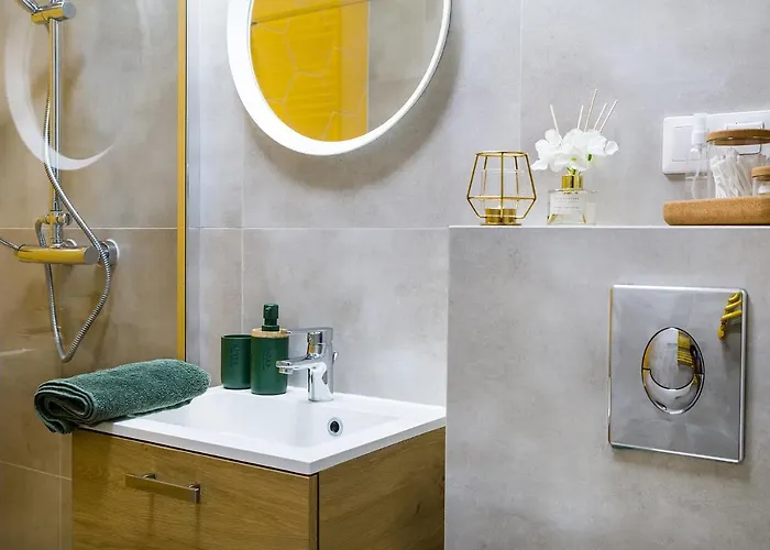 W&k - Gold - Klimatyzacja, Parking W Garazu, Faktura Vat, 5 Min Od Dworca Appartement