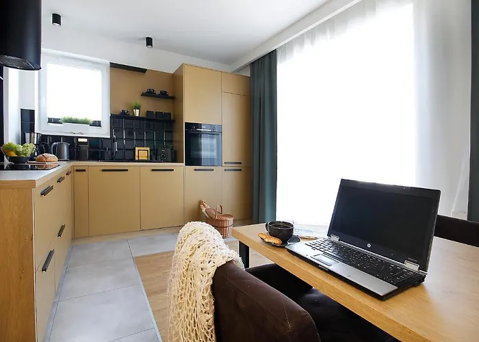 Appartement W&k - Gold - Klimatyzacja, Parking W Garazu, Faktura Vat, 5 Min Od Dworca Koszalin