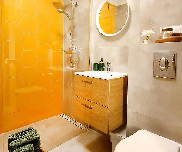 Appartement W&k - Gold - Klimatyzacja, Parking W Garazu, Faktura Vat, 5 Min Od Dworca