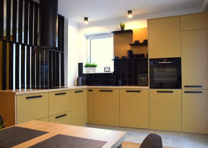 Appartement W&k - Gold - Klimatyzacja, Parking W Garazu, Faktura Vat, 5 Min Od Dworca Koszalin